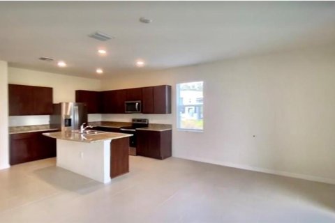 Adosado en venta en Sarasota, Florida, 3 dormitorios, 168.99 m2 № 1812747 - foto 6