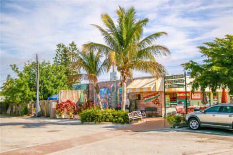 Adosado en venta en Sarasota, Florida, 3 dormitorios, 168.99 m2 № 1812747 - foto 29