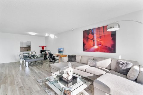 Copropriété à vendre à Sunny Isles Beach, Floride: 1 chambre, 93.37 m2 № 2260455 - photo 2