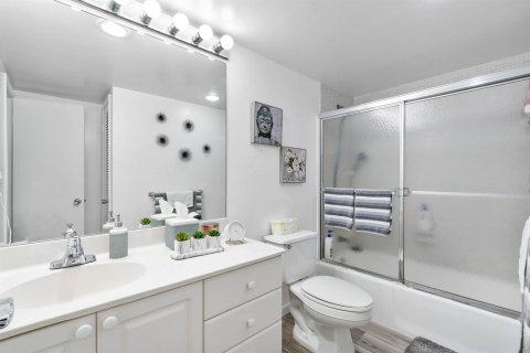Copropriété à vendre à Sunny Isles Beach, Floride: 1 chambre, 93.37 m2 № 2260455 - photo 24