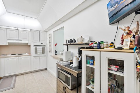 Copropriété à vendre à Sunny Isles Beach, Floride: 1 chambre, 93.37 m2 № 2260455 - photo 17