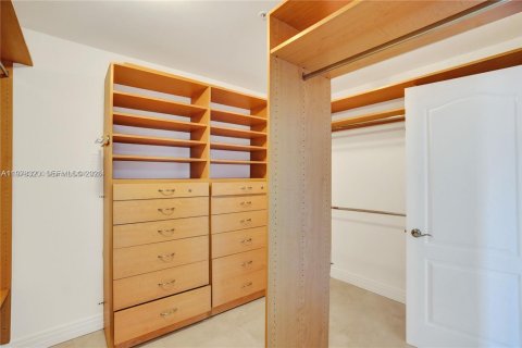 Touwnhouse à vendre à Miami Beach, Floride: 3 chambres, 245.26 m2 № 2042615 - photo 28