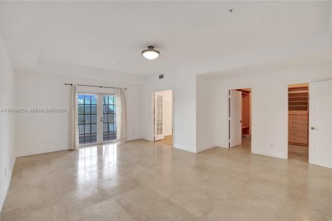 Touwnhouse à vendre à Miami Beach, Floride: 3 chambres, 245.26 m2 № 2042615 - photo 23