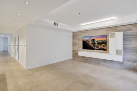 Touwnhouse à vendre à Miami Beach, Floride: 3 chambres, 245.26 m2 № 2042615 - photo 5