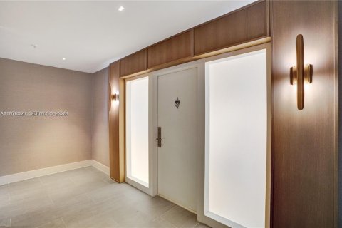 Touwnhouse à vendre à Miami Beach, Floride: 3 chambres, 245.26 m2 № 2042615 - photo 4