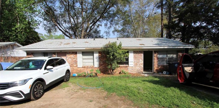 Immobilier commercial à Tallahassee, Floride 8 chambres, 126.63 m2 № 1915434