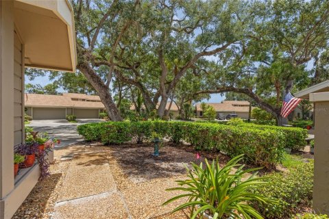 Villa ou maison à vendre à Sarasota, Floride: 2 chambres, 149.48 m2 № 2197699 - photo 2