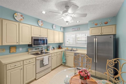 Villa ou maison à vendre à Sarasota, Floride: 2 chambres, 149.48 m2 № 2197699 - photo 19