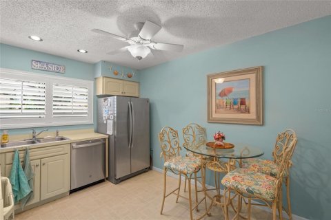 Villa ou maison à vendre à Sarasota, Floride: 2 chambres, 149.48 m2 № 2197699 - photo 18