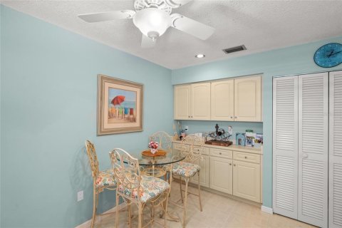 Villa ou maison à vendre à Sarasota, Floride: 2 chambres, 149.48 m2 № 2197699 - photo 20