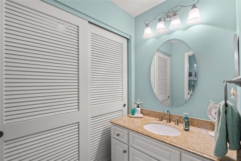 Villa ou maison à vendre à Sarasota, Floride: 2 chambres, 149.48 m2 № 2197699 - photo 25