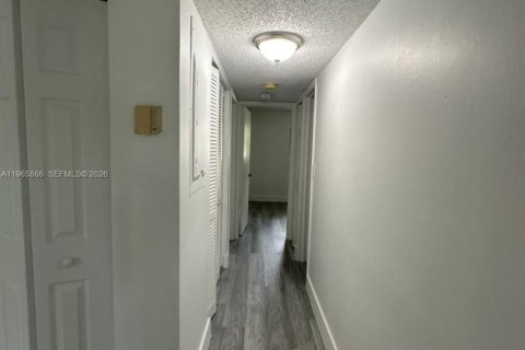 Купить таунхаус в Хомстед, Флорида 3 спальни, 111.48м2, № 2027851 - фото 14