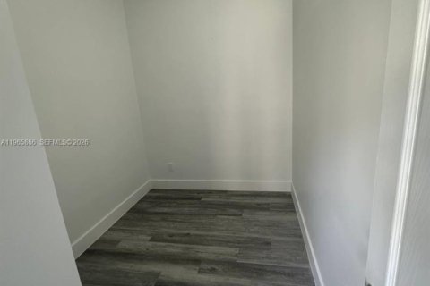 Купить таунхаус в Хомстед, Флорида 3 спальни, 111.48м2, № 2027851 - фото 27