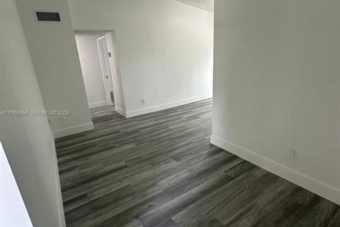 Купить таунхаус в Хомстед, Флорида 3 спальни, 111.48м2, № 2027851 - фото 25