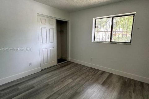 Купить таунхаус в Хомстед, Флорида 3 спальни, 111.48м2, № 2027851 - фото 11