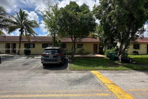 Купить таунхаус в Хомстед, Флорида 3 спальни, 111.48м2, № 2027851 - фото 7