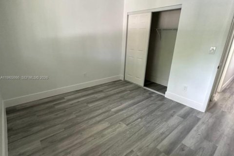 Купить таунхаус в Хомстед, Флорида 3 спальни, 111.48м2, № 2027851 - фото 12