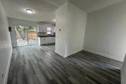 Купить таунхаус в Хомстед, Флорида 3 спальни, 111.48м2, № 2027851 - фото 22