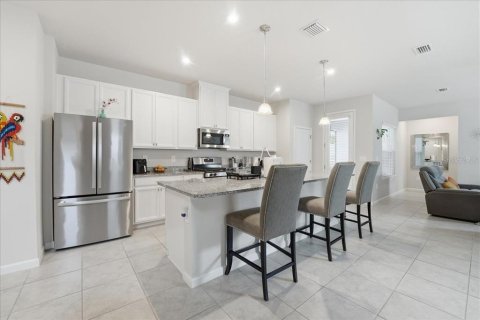 Villa ou maison à louer à Apopka, Floride: 3 chambres, 197.7 m2 № 2114294 - photo 3