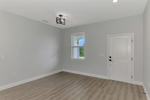 Villa ou maison à vendre à Port Charlotte, Floride: 4 chambres, 151.99 m2 № 1918345 - photo 5