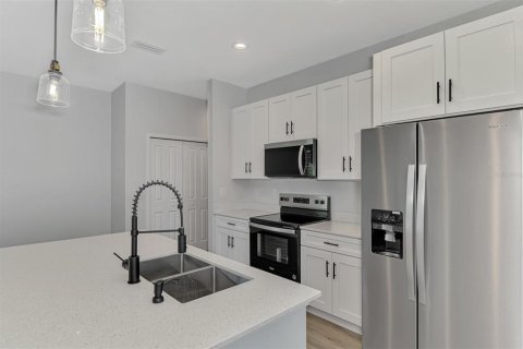 Villa ou maison à vendre à Port Charlotte, Floride: 4 chambres, 151.99 m2 № 1918345 - photo 14