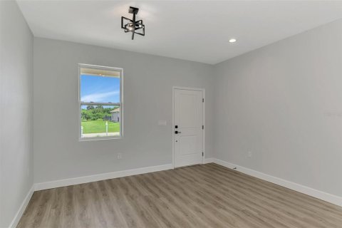 Villa ou maison à vendre à Port Charlotte, Floride: 4 chambres, 151.99 m2 № 1918345 - photo 6