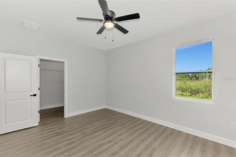 Villa ou maison à vendre à Port Charlotte, Floride: 4 chambres, 151.99 m2 № 1918345 - photo 23