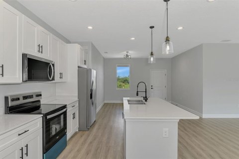 Villa ou maison à vendre à Port Charlotte, Floride: 4 chambres, 151.99 m2 № 1918345 - photo 12