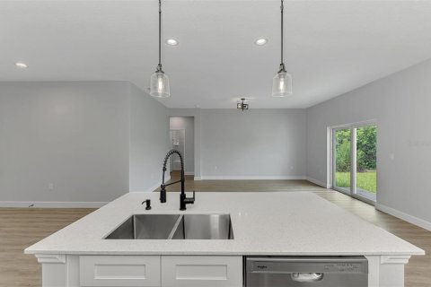 Villa ou maison à vendre à Port Charlotte, Floride: 4 chambres, 151.99 m2 № 1918345 - photo 16