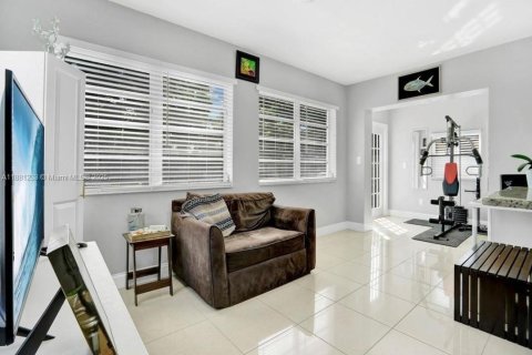 Villa ou maison à louer à Pembroke Pines, Floride: 3 chambres, 132.48 m2 № 1924488 - photo 5