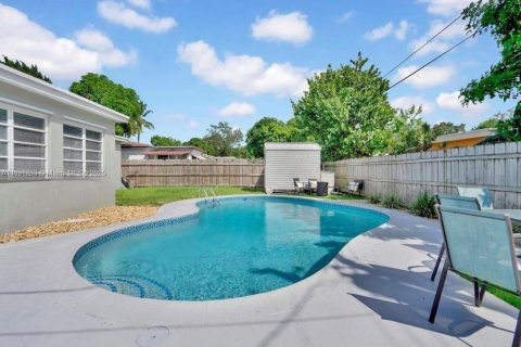 Villa ou maison à louer à Pembroke Pines, Floride: 3 chambres, 132.48 m2 № 1924488 - photo 17