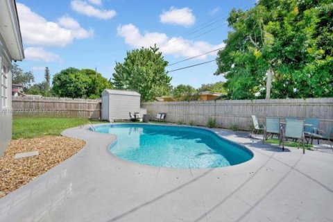 Villa ou maison à louer à Pembroke Pines, Floride: 3 chambres, 132.48 m2 № 1924488 - photo 18