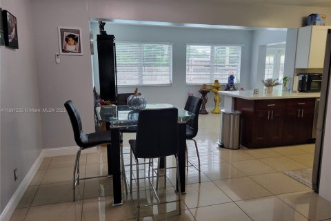 Villa ou maison à louer à Pembroke Pines, Floride: 3 chambres, 132.48 m2 № 1924488 - photo 26