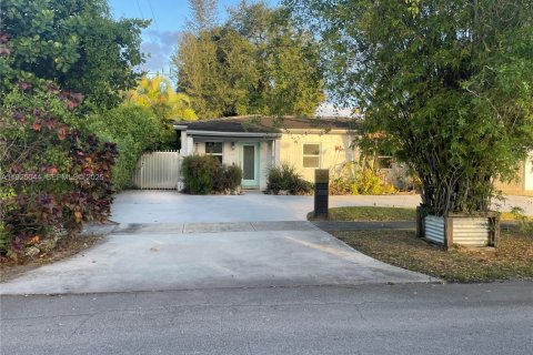 Villa ou maison à Hialeah, Floride 3 chambres, 111.48 m2 № 1983656