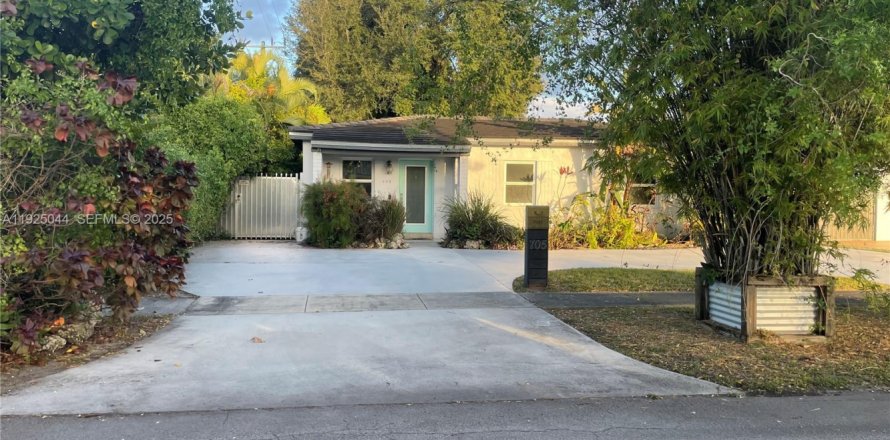 Villa ou maison à Hialeah, Floride 3 chambres, 111.48 m2 № 1983656