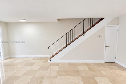 Adosado en alquiler en North Miami Beach, Florida, 3 dormitorios, 179.86 m2 № 2269497 - foto 7