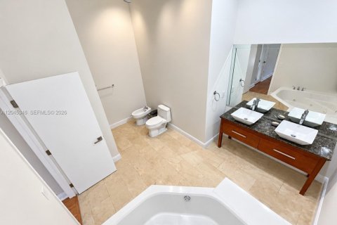 Adosado en alquiler en North Miami Beach, Florida, 3 dormitorios, 179.86 m2 № 2269497 - foto 22