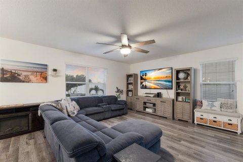 Casa en venta en Bradenton, Florida, 4 dormitorios, 215.16 m2 № 1522536 - foto 15