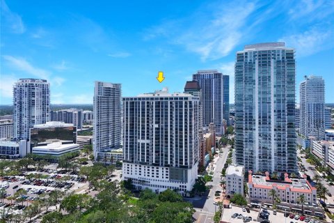 Condo in Saint Petersburg, Florida, 3 bedrooms  № 1755031 - photo 3