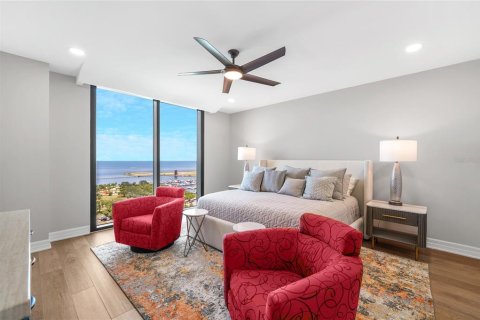 Condo in Saint Petersburg, Florida, 3 bedrooms  № 1755031 - photo 21