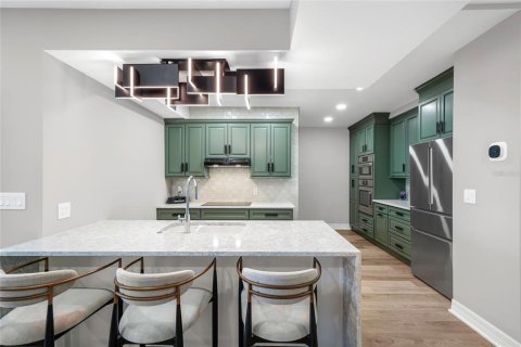 Condo in Saint Petersburg, Florida, 3 bedrooms  № 1755031 - photo 13