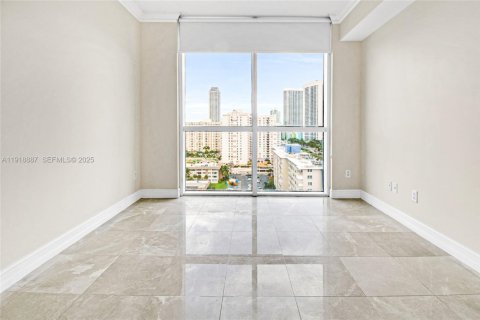 Copropriété à vendre à Hallandale Beach, Floride: 1 chambre, 85.84 m2 № 1975096 - photo 11