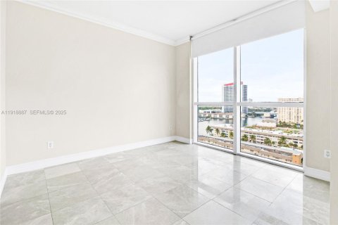 Copropriété à vendre à Hallandale Beach, Floride: 1 chambre, 85.84 m2 № 1975096 - photo 9