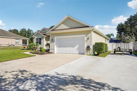Villa ou maison à vendre à Umatilla, Floride: 3 chambres, 148.83 m2 № 1909612 - photo 2