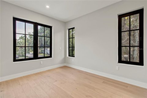 House in Orlando, Florida 5 bedrooms, 301.56 sq.m. № 1856212 - photo 22