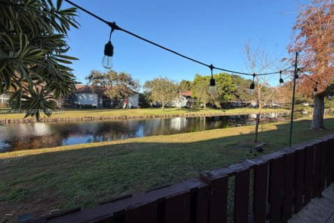 Condominio en venta en Plantation, Florida, 3 dormitorios, 164.44 m2 № 2026059 - foto 11