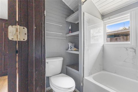 Dúplex en venta en Auburndale, Florida, 3 dormitorios, 88.26 m2 № 2227864 - foto 6