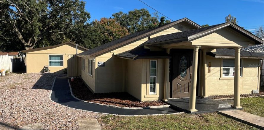 Dúplex en Auburndale, Florida 3 dormitorios, 88.26 m2 № 2227864