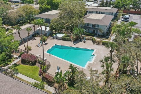 Condo in Orlando, Florida, 1 bedroom  № 1734464 - photo 16