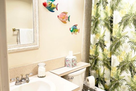 Condo in Deerfield Beach, Florida, 2 bedrooms № 2188493 - photo 14